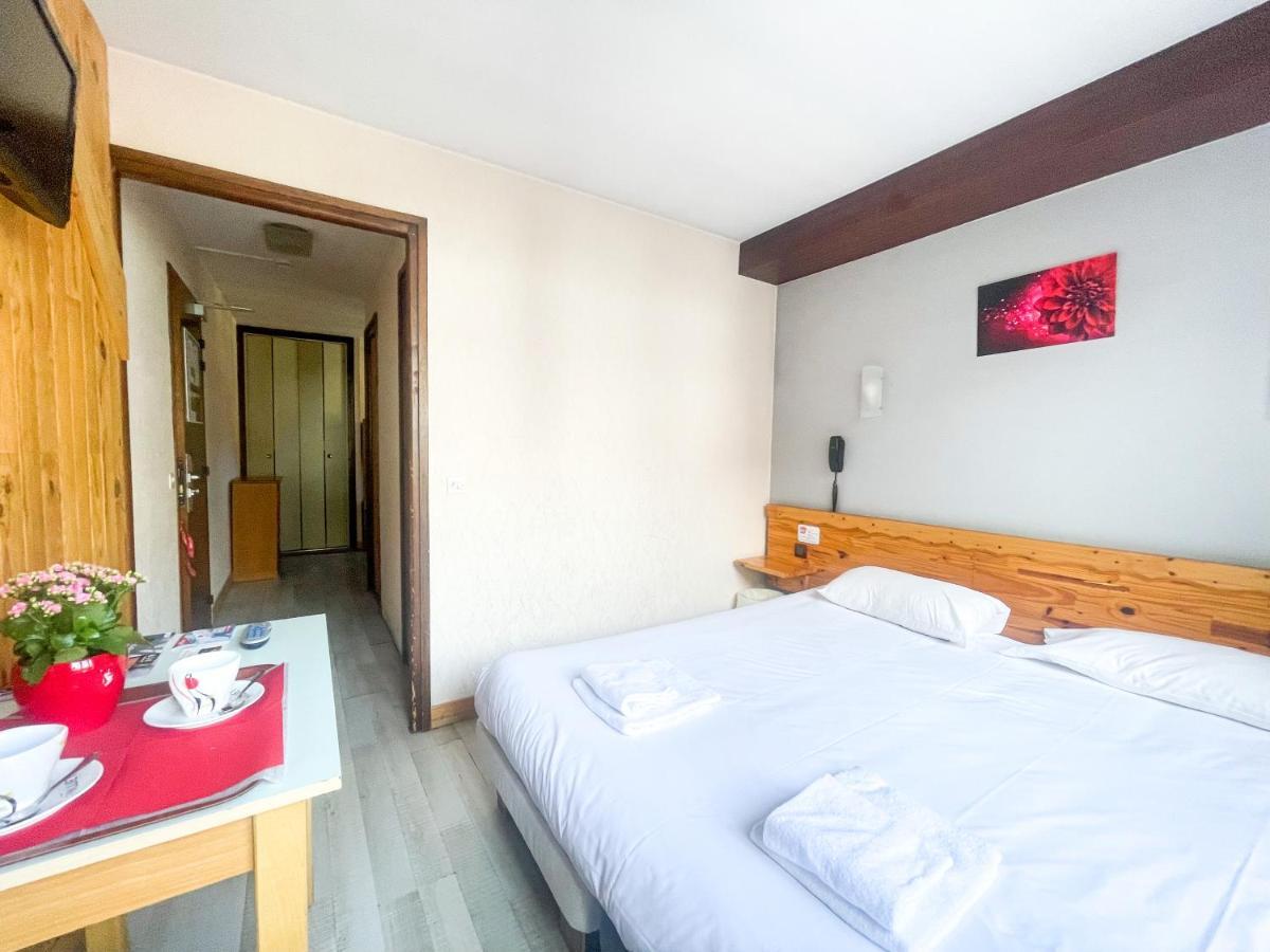 Atmosphere Hotel เลส์เดอซาลป์ ภายนอก รูปภาพ